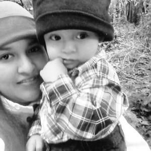 Meet your Posher, Yaneth